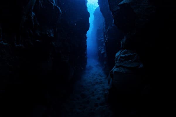 Private Bjarnagjá Diving Tour – tour photo 3
