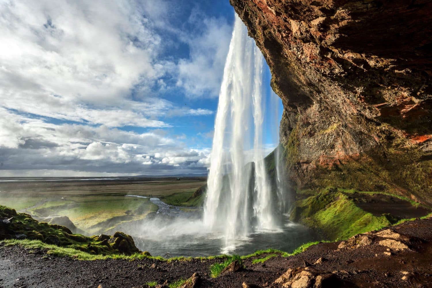 Ice Cave Katla, South Coast Waterfalls & Black Sand Beach Private Tour – tour photo 3