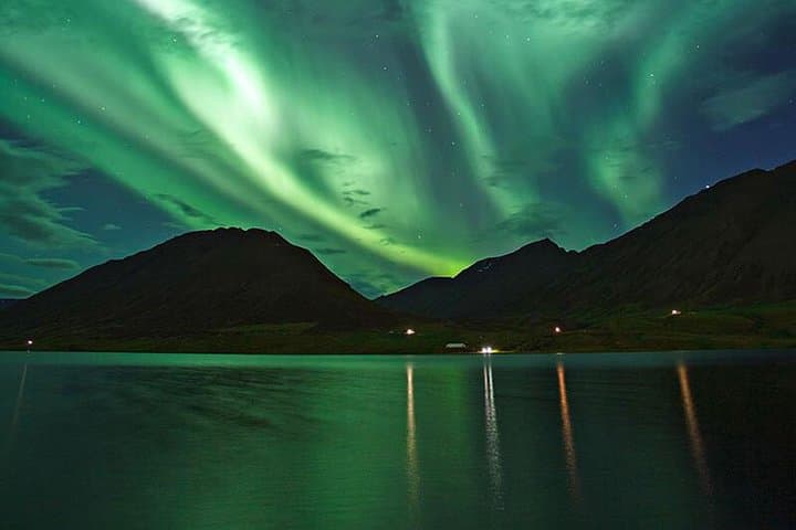 Highlights of the Akureyri Northern Lights Cruise tour