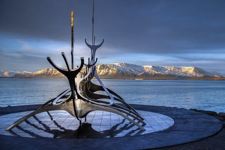 10-Day Iceland with Northern Lights Reykjavik Golden Circle Akureyri Blue Lagoon – Iceland tour